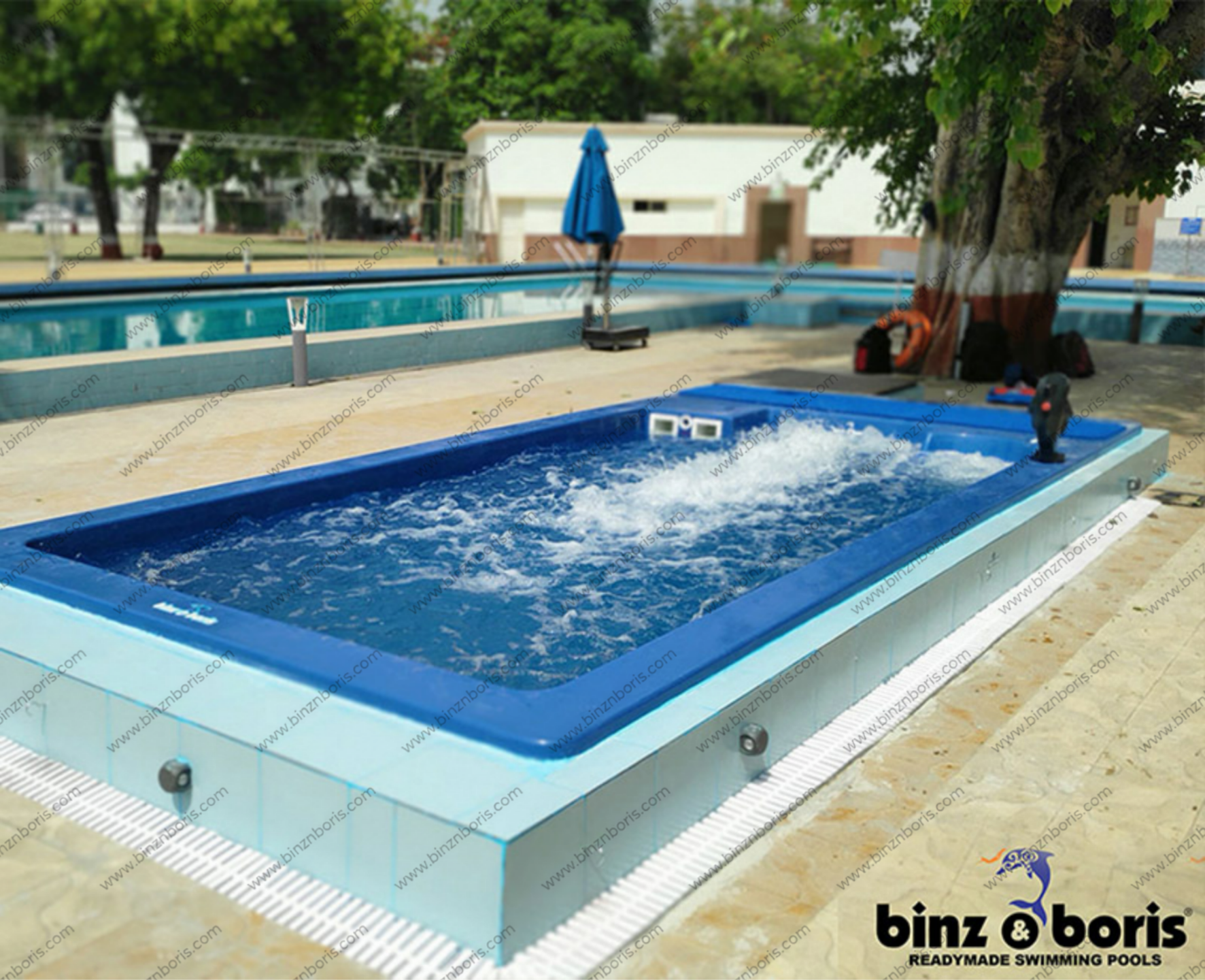 Installation Of Ready Made Pools In Villas